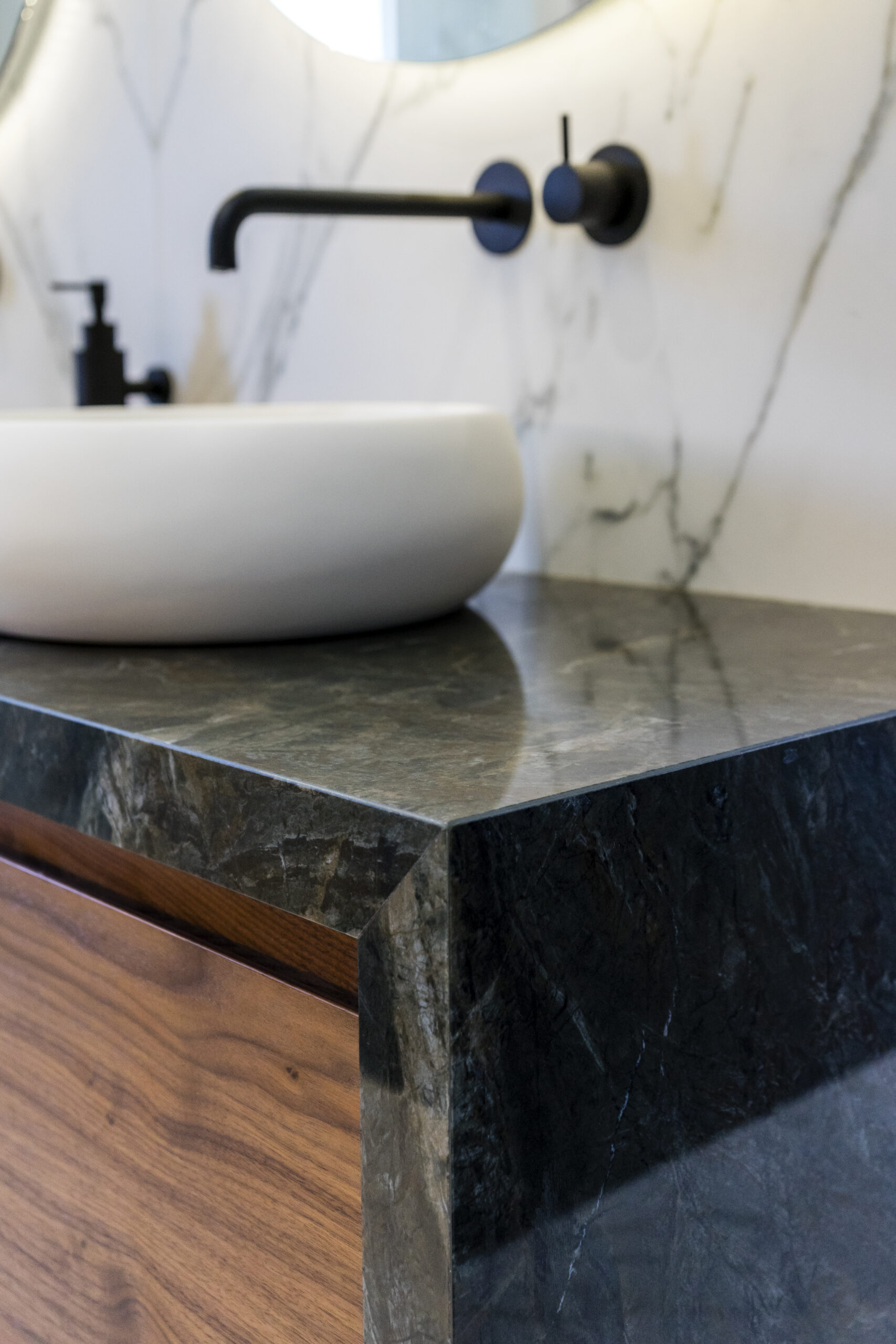 THESIZE SURFACES - NEOLITH  Almassora - Castellón - Spain